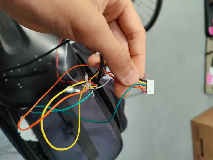 VESC ADC input connector soldered to the magnetic joystick throttle