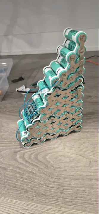 6S battery pack standing upright